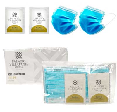 Kit higiénico sanitario compuesto de dos mascarillas quirúrgicas y 2 toallitas desinfectantes. Presentado en flowpack con tarjetón personalizado.